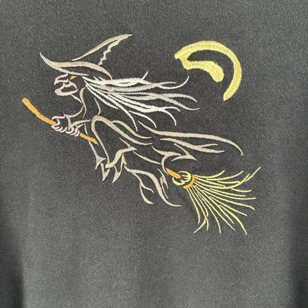 Vintage Top Threads Embroidered Witch Halloween Sweater Pullover Thick Medium - Picture 3 of 5
